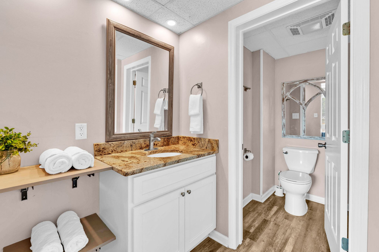 Bathroom 4, Raccoon Ridge Retreat, Sevier