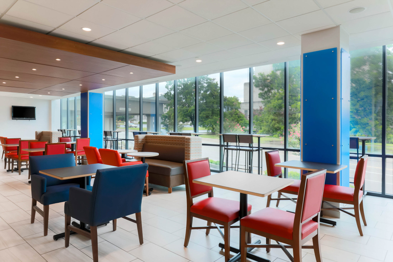 Food & Drinks 3, Holiday Inn Express & Suites FORT WORTH DOWNTOWN by IHG, Fort Worth
