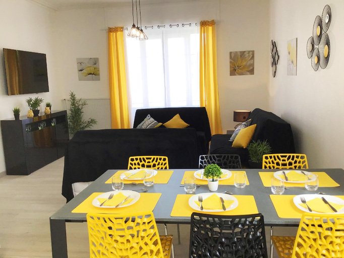 Others 4, Appartement Le Solea 100m2 climatisé parking proche Sanctuaires, Hautes-Pyrénées