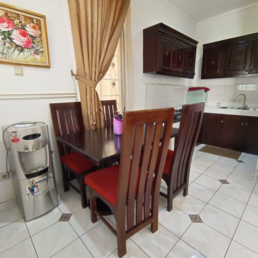 Dining Room, Villa Kota Bunga FF7-06 - 2BR by Zahra Al-Jazeerah, Bogor