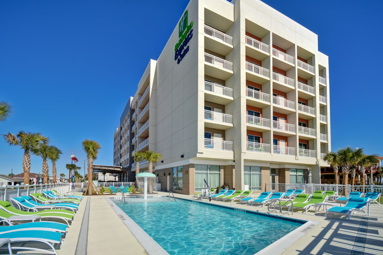 Sport & Beauty 2, Holiday Inn Express & Suites GALVESTON BEACH by IHG, Galveston