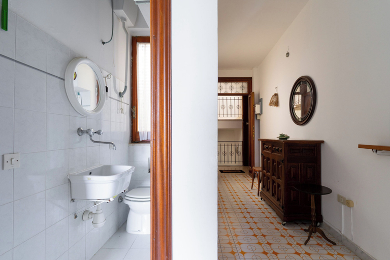 Bathroom 2, 3548 Appartamento Helios by Barbarhouse, Lecce