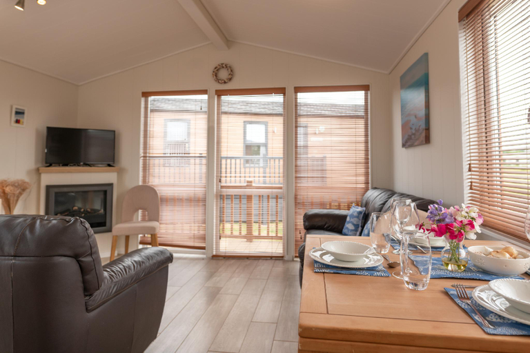 Others 5, Driftwood Lodge, Devon