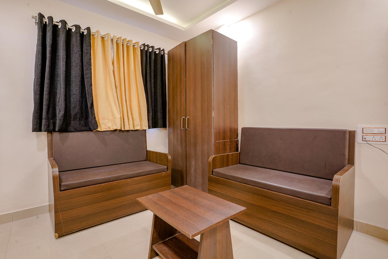 Public Area 2, Fabhotel Royal Inn Ns, Pune