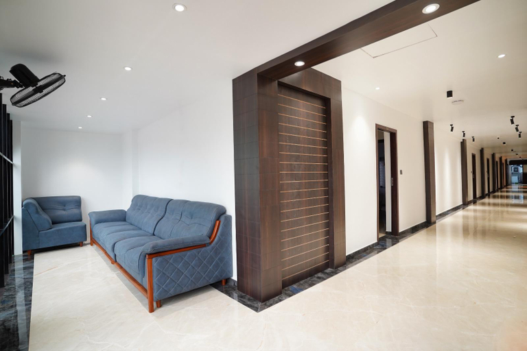 Public Area 2, 7 The Business Hotel, Ernakulam