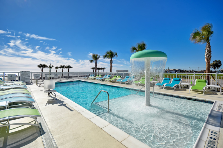 Sport & Beauty 3, Holiday Inn Express & Suites GALVESTON BEACH by IHG, Galveston
