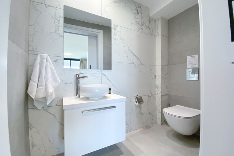 Bathroom 2, Phaedrus Living: White Hills Suites Panoramic View
