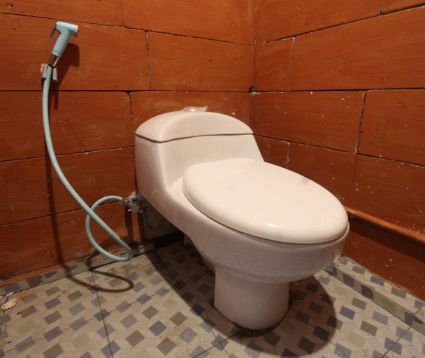 Bathroom, OYO 93121 Abi Bungalow & Hostel, Lombok