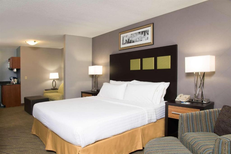 Bedroom 3, Holiday Inn Express & Suites DANVILLE by IHG, Vermilion