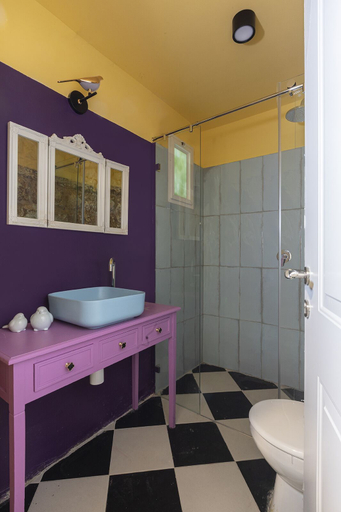 Bathroom, Eclectic1BR in Talpiot mkt by Sea N Rent