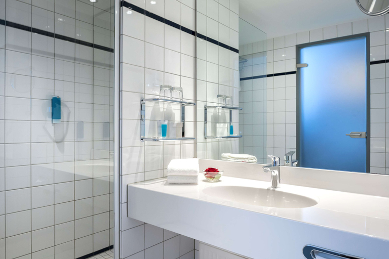 Bathroom 4, Dorint Kongresshotel Düsseldorf/Neuss, Rhein-Kreis Neuss