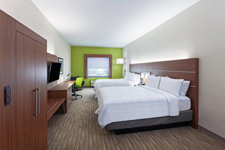 Bedroom 3, Holiday Inn Express & Suites LONGVIEW SOUTH I-20 by IHG, Gregg