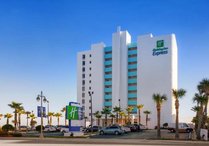 Exterior & Views 3, Holiday Inn Express & Suites OCEANFRONT DAYTONA BCH SHORES by IHG, Volusia