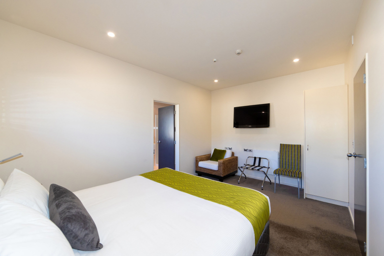 Bedroom 2, Harvest Lodge, Hastings city