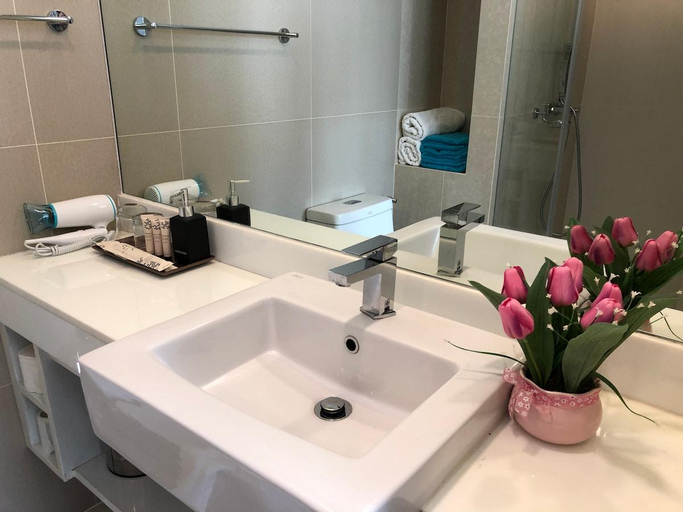 Bathroom, Aristo Resort Surin Beach K02, Phuket Island