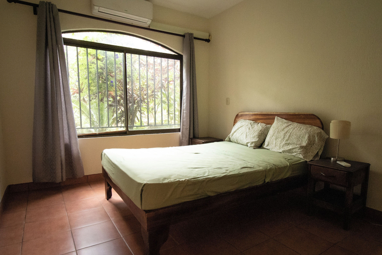 Bedroom 1, Anona Guesthouse, Carrillo