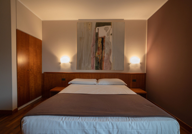 Bedroom 2, HOTEL QUERINI - Essential Business Hotel, Sandrigo, Vicenza