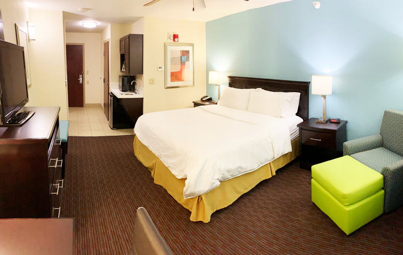 Bedroom 5, Holiday Inn Express & Suites GAINESVILLE by IHG, Cooke