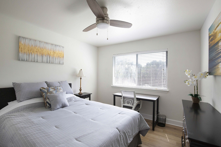 Bedroom 2, Enlightened Bliss, Williamson