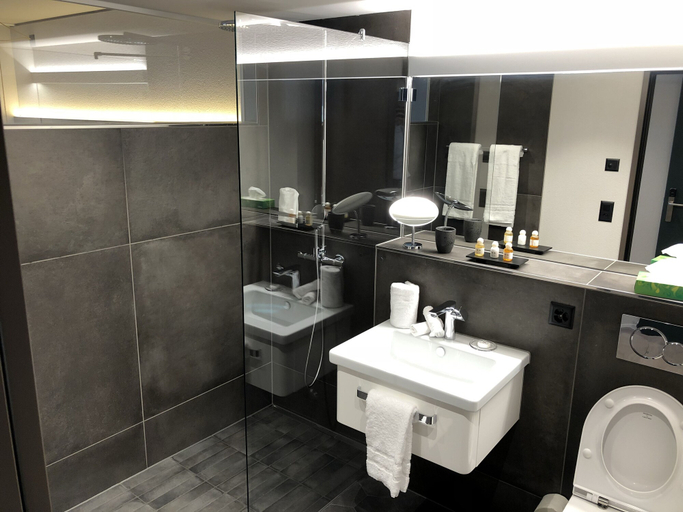 Bathroom 3, Hotel Sonne Seuzach, Winterthur
