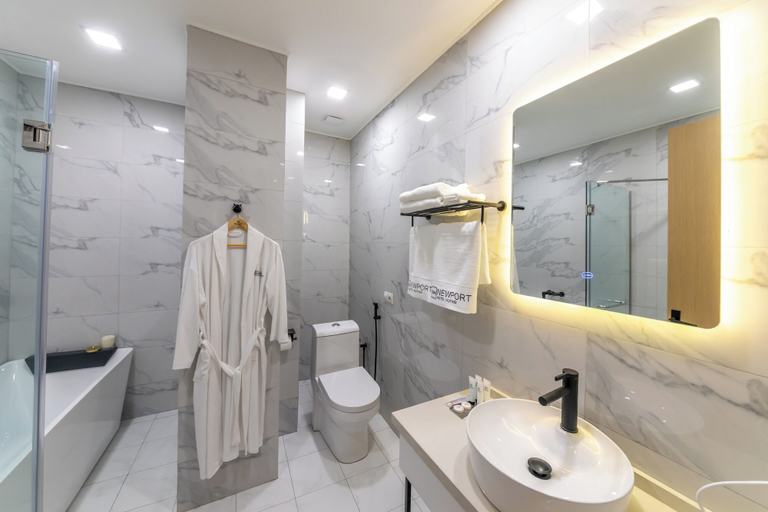 Bathroom 4, Newport Hotel Kutaisi, Tskaltubo