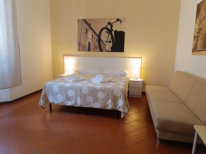 Others 3, Downtown Ferrara - Low Cost Rooms, Ferrara