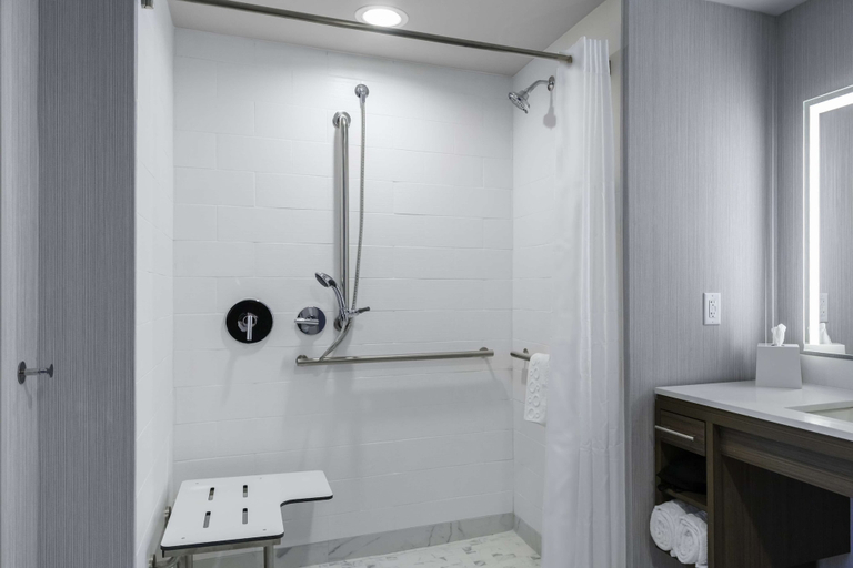 Bathroom, Home2 Suites by Hilton Covington, Newton