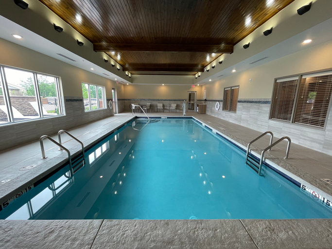 Sport & Beauty 5, Holiday Inn Express & Suites FT. SMITH - AIRPORT by IHG, Sebastian