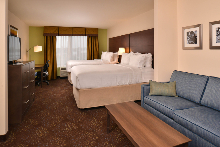 Bedroom 5, Holiday Inn Express & Suites Dearborn SW - Detroit Area, Wayne