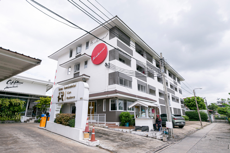 Ruan Plaisoi Apartment, Bang Khae