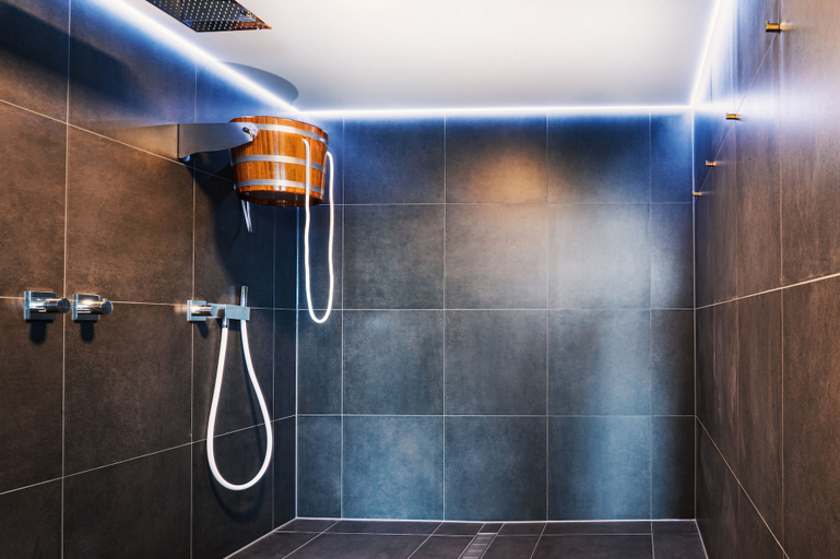 Bathroom 4, Schlosshotel Hellenstein, Heidenheim