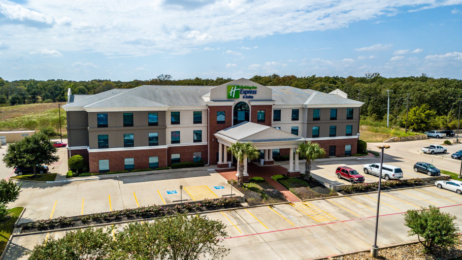 Exterior & Views 5, Holiday Inn Express & Suites HEARNE by IHG, Robertson