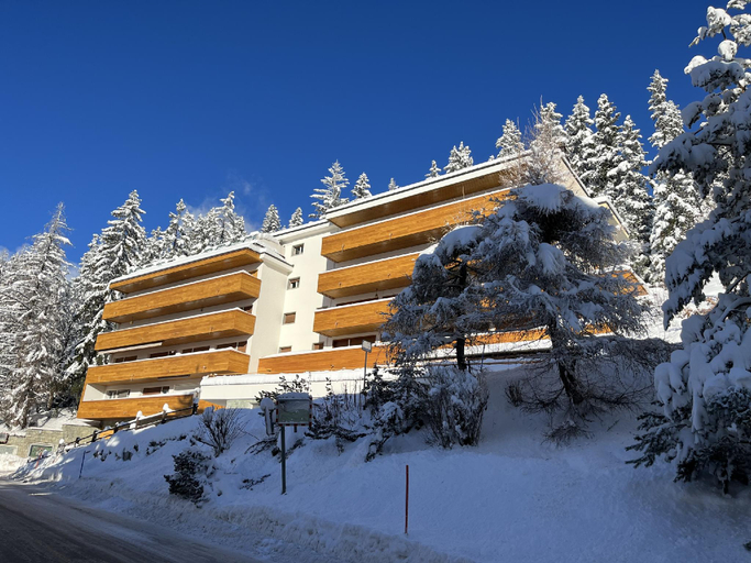 Others 3, L'Eperon Center Crans wonderful view, Sierre