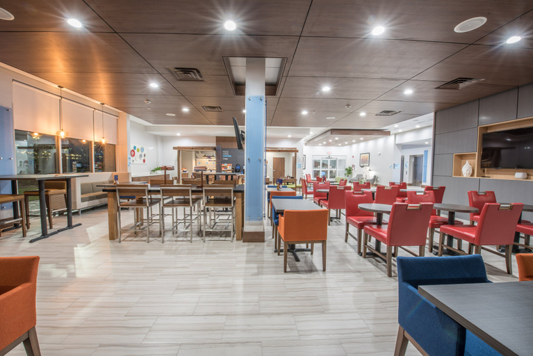 Food & Drinks 3, Holiday Inn Express & Suites HOUSTON WESTCHASE - WESTHEIMER by IHG, Houston