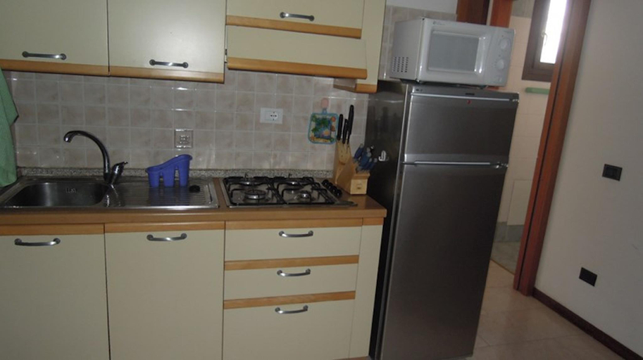 Others 5, Spacious flat for 8 people with swimming pool and air conditioning, Venezia