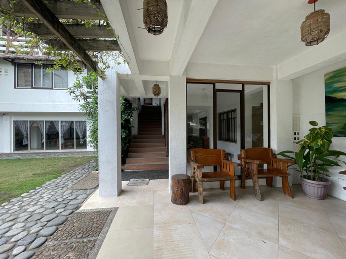 Public Area, Akkaw Baler Hometel, Baler