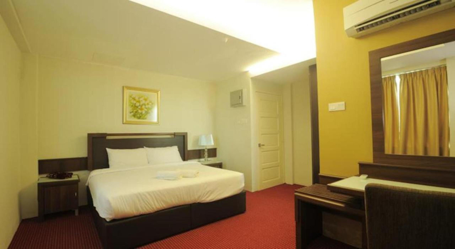 Bedroom 2, Khalifa Suites Hotel & Apartment, Kota Bharu