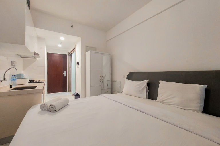 Bedroom 2, Cozy Stay Studio at 22th Floor Sky House BSD Apartment By Travelio, South Tangerang