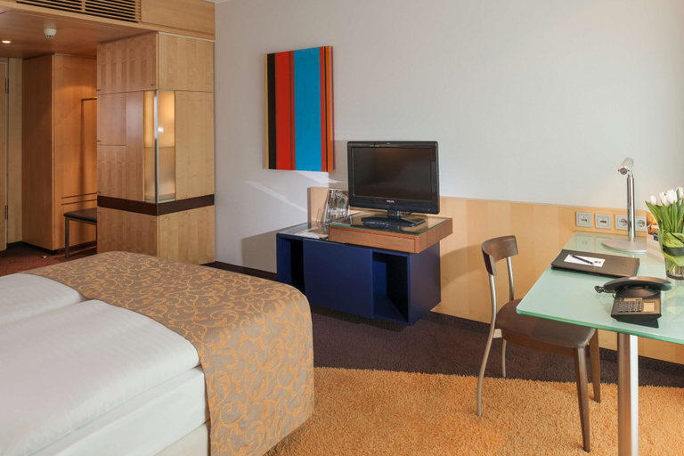 Bedroom 2, Dorint An der Messe Köln, Köln