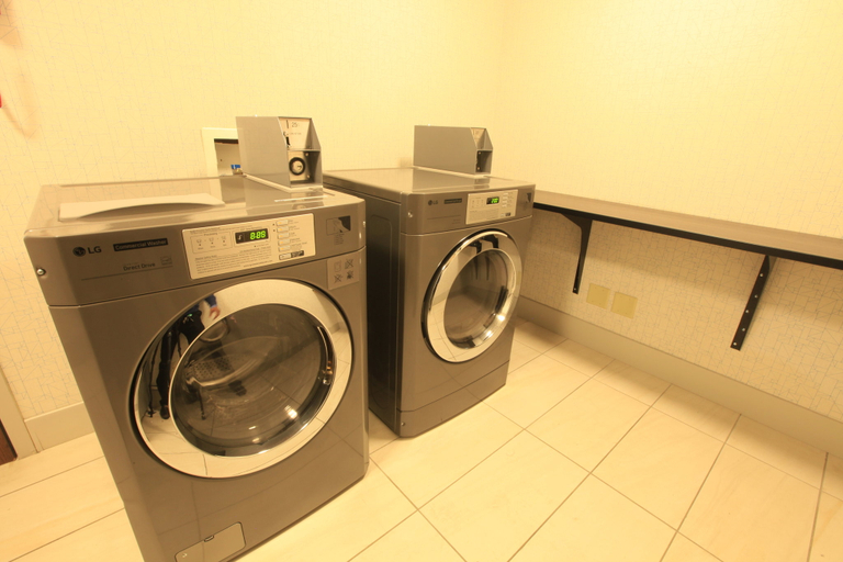 Bathroom 4, Holiday Inn Express & Suites CHATTANOOGA-HIXSON by IHG, Hamilton