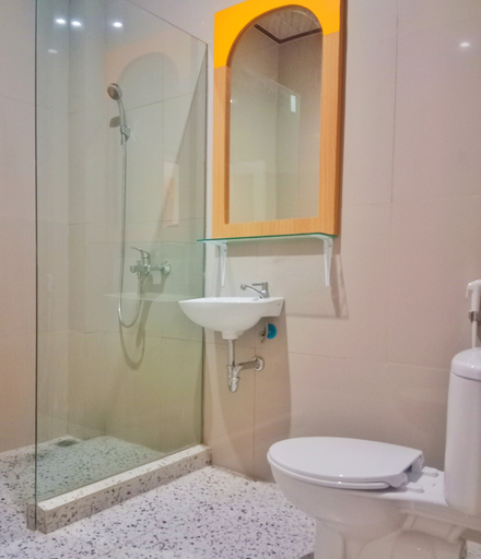 Bathroom, Mega Stay Cepu, Blora