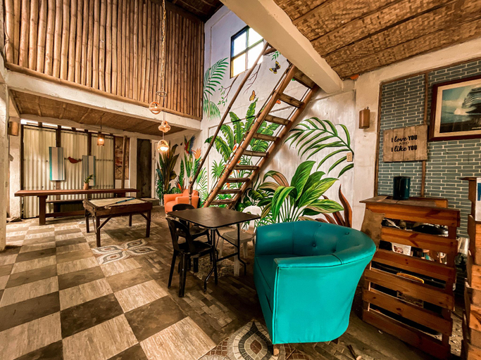 Public Area 3, Half Moon Village and Beach House, Lian