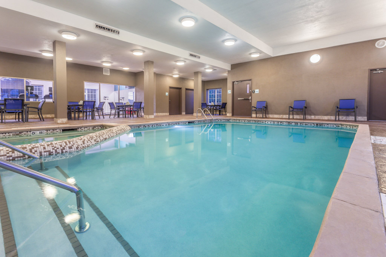 Sport & Beauty 5, Holiday Inn Express & Suites EAU CLAIRE NORTH by IHG, Chippewa