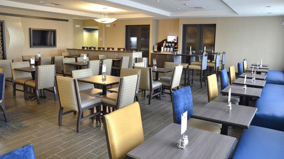 Food & Drinks 3, Holiday Inn Express & Suites GOLDSBORO - BASE AREA by IHG, Wayne