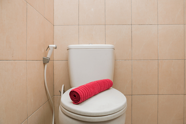 Bathroom 5, Elegant Studio Apartment at Margonda Residence 2 By Travelio, Depok