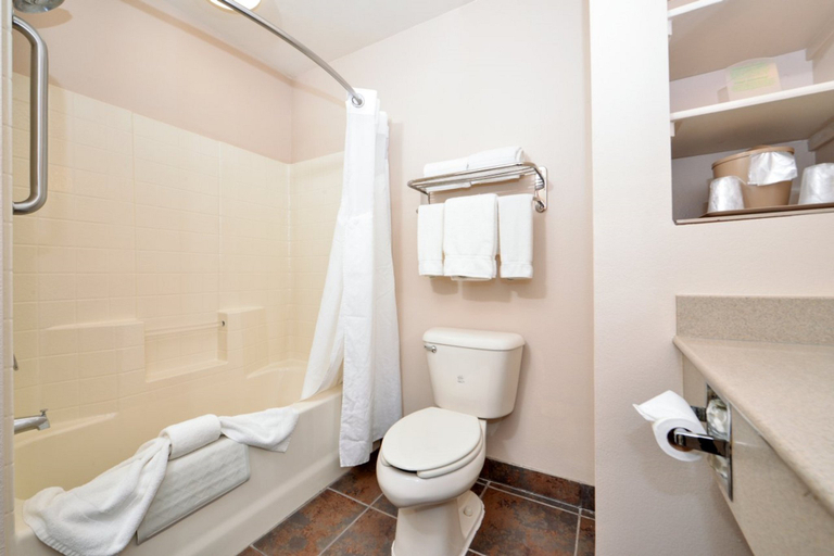 Bathroom 3, Holiday Inn Express & Suites KINGMAN by IHG, Mohave