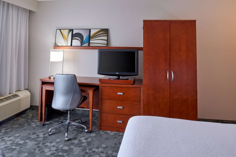 Bedroom 3, Sonesta Select Indianapolis Carmel, Hamilton