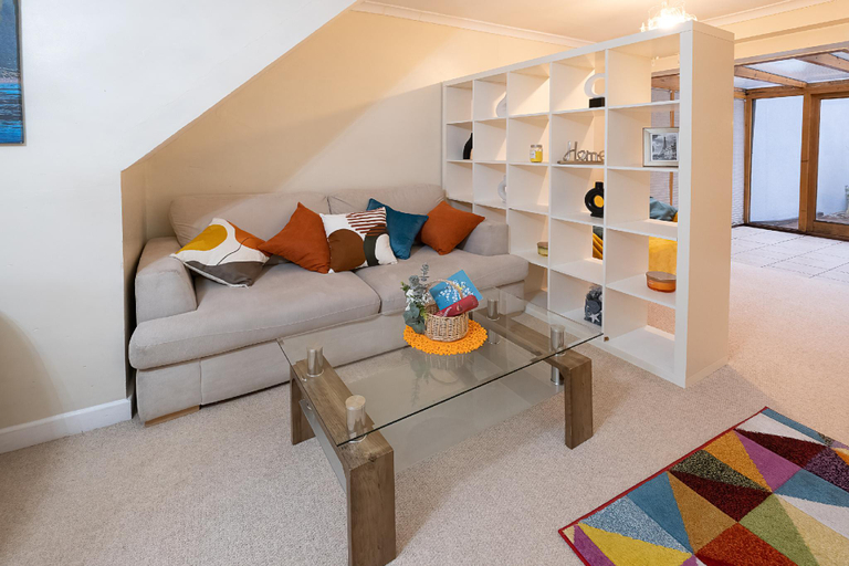 Others 2, Charming family house in High Wycombe, Buckinghamshire