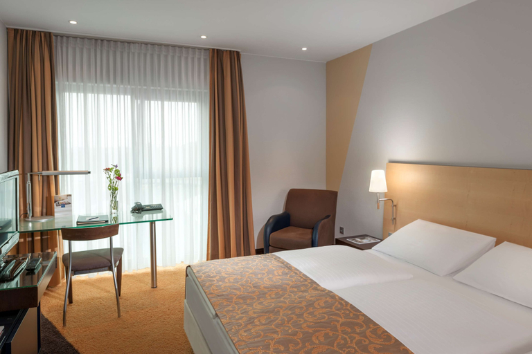 Bedroom 2, Dorint An der Messe Köln, Köln