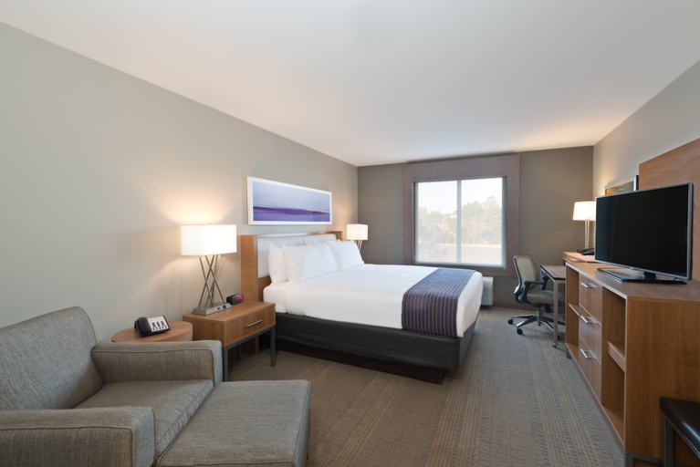 Bedroom 4, Holiday Inn Express & Suites HOT SPRINGS by IHG, Garland